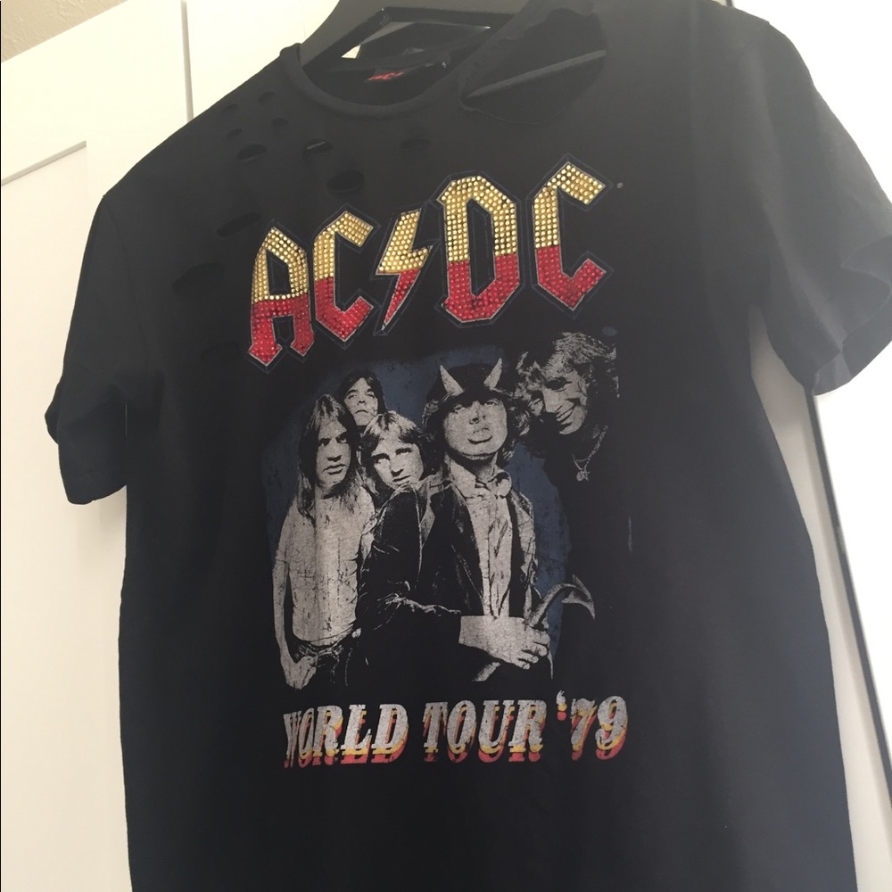 T shirt